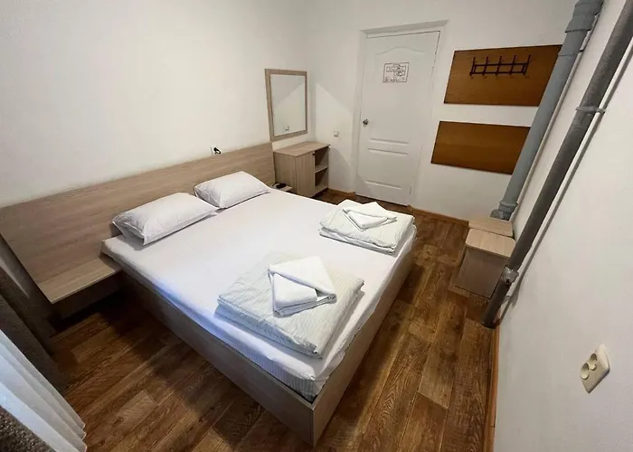Fox Hostel Kyiv